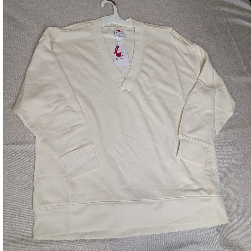 Champion V-Neck Sweatshirt Mens XL Cream NWT Loose Fit Pullover